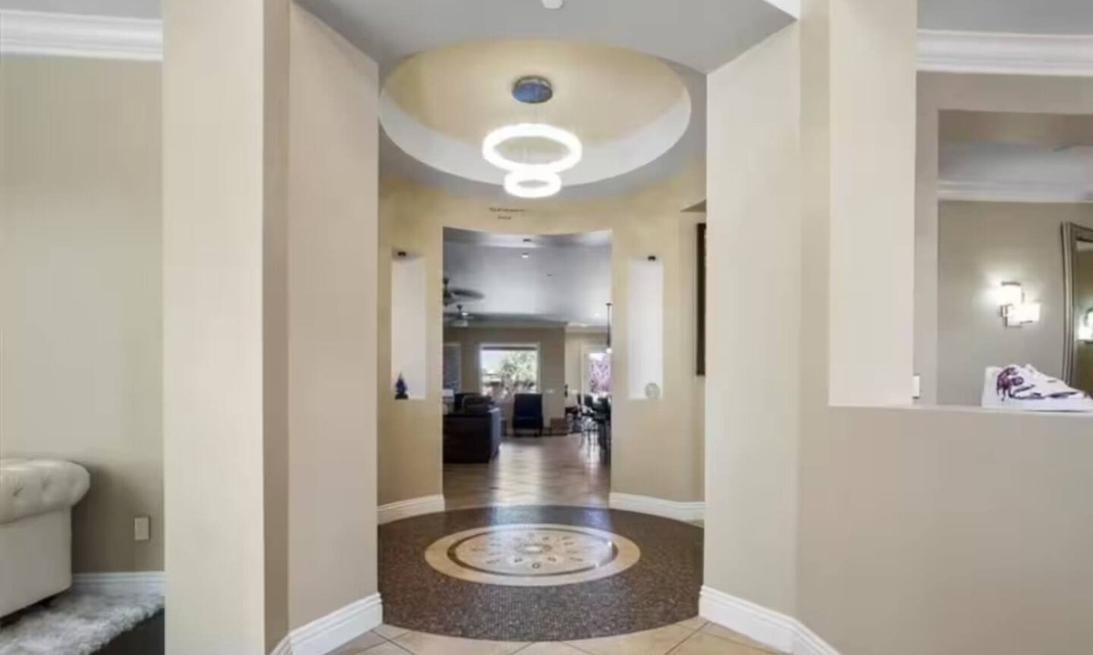 Providence House | Masterpiece and Palace