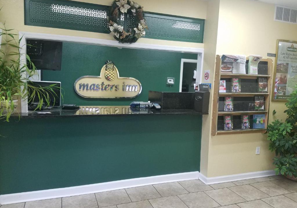 Cayce Hotel | Masters Inn I-26