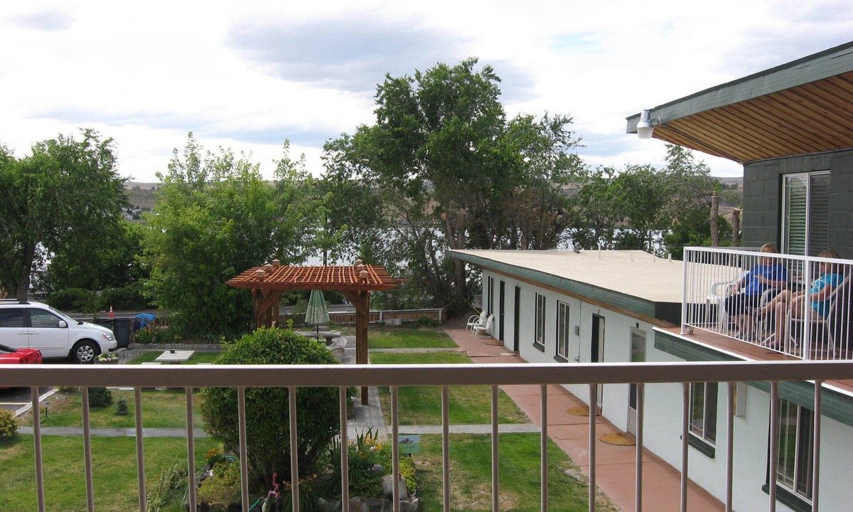 Soap Lake Hotel | Masters Inn