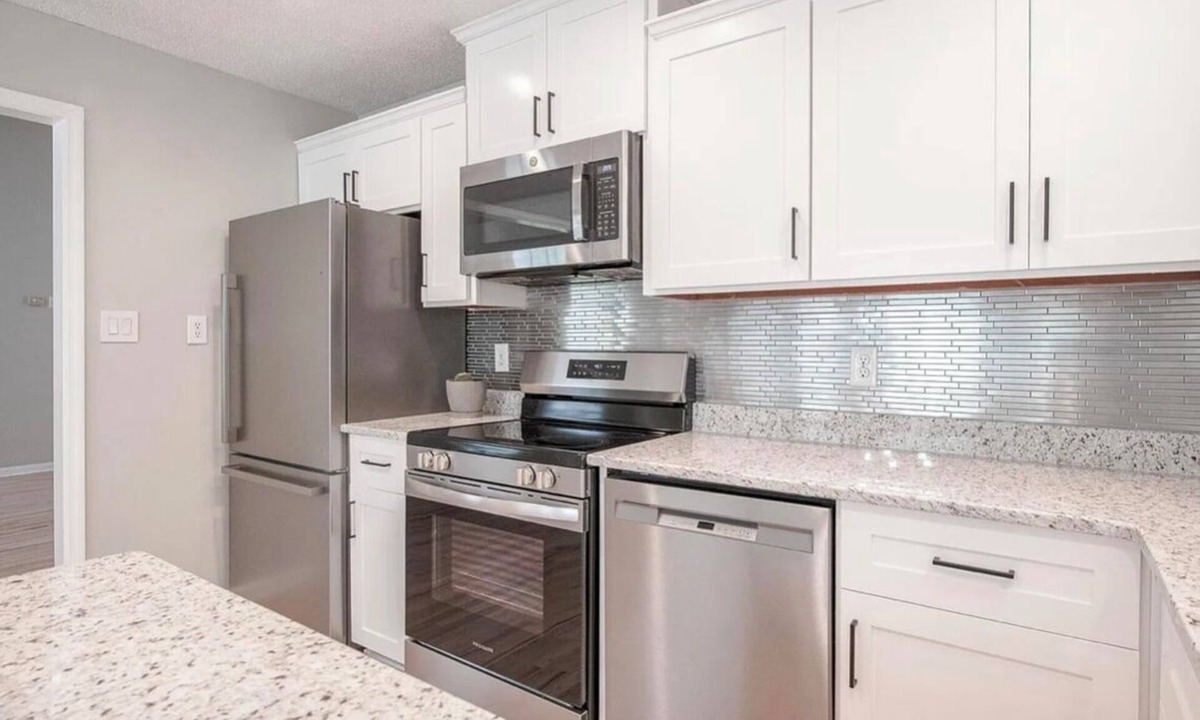 Bath House | Masters Rental-7 miles from National