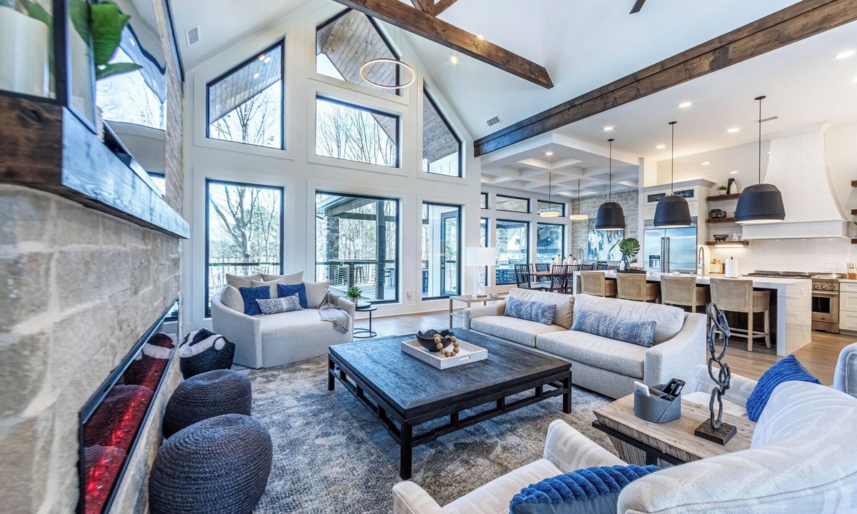 Eatonton Cabin | Masters Week Luxury 5BR Lakefront home w/Top Amenities! Sleeps 14