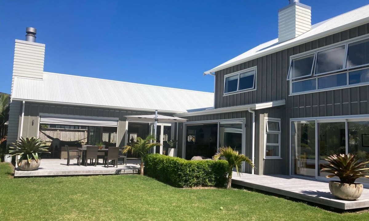 Matarangi House | Matarangi Beach Retreat