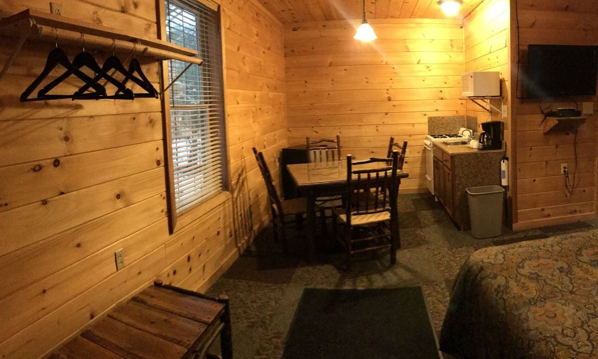 Woodgate Cabin | Matteson’s Rental Cabins