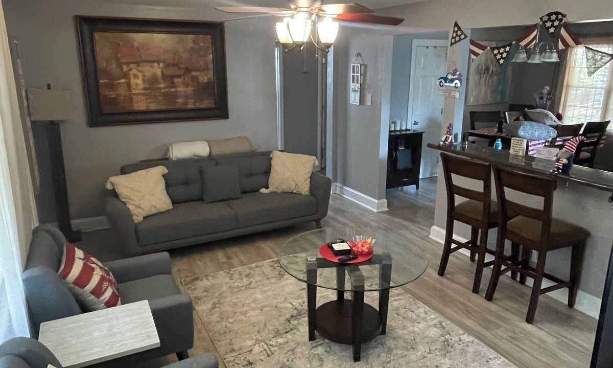 Martinsville House | MaVa House
