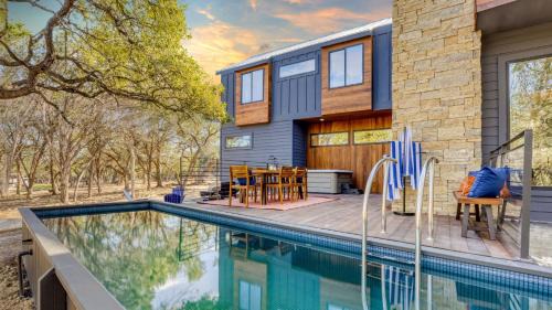 Driftwood House | Maverick by AvantStay
