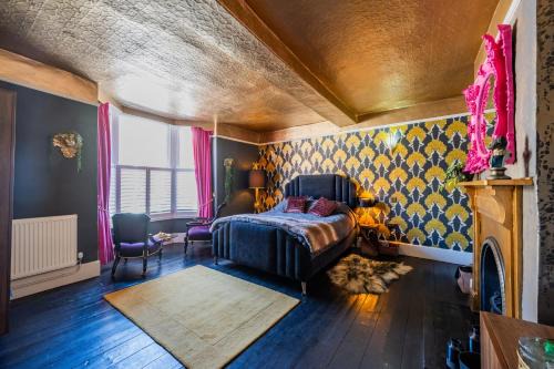 Upton upon Severn House | Maverick Rooms