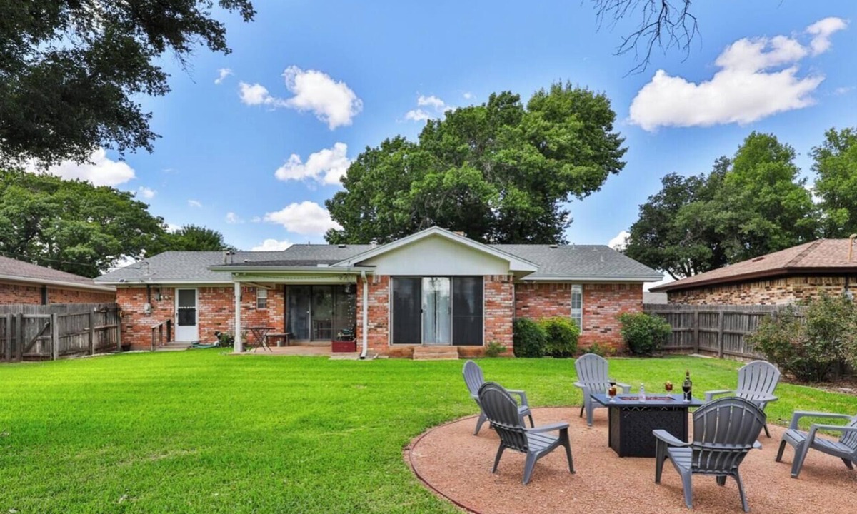 Abilene House | Maxine's Place- A Wonderful Family Legacy