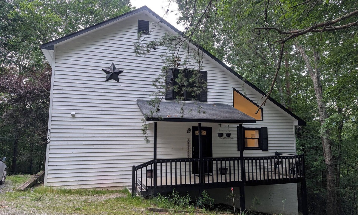 Ellijay Villa | May the Course Be With You