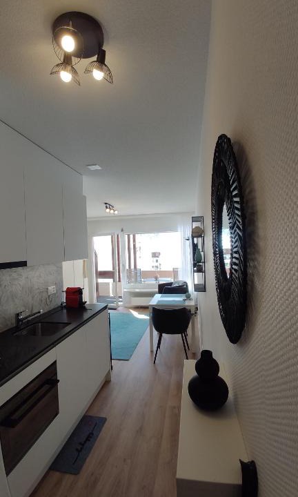 Leukerbad Apartment | Mayenzett 25, komplett renoviert, vis-à-vis Klinik & Thermalbad