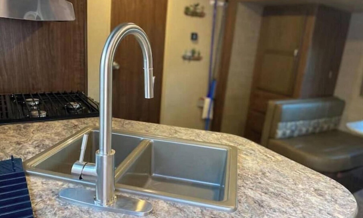 Delair House | MayfairCana Coleman RV