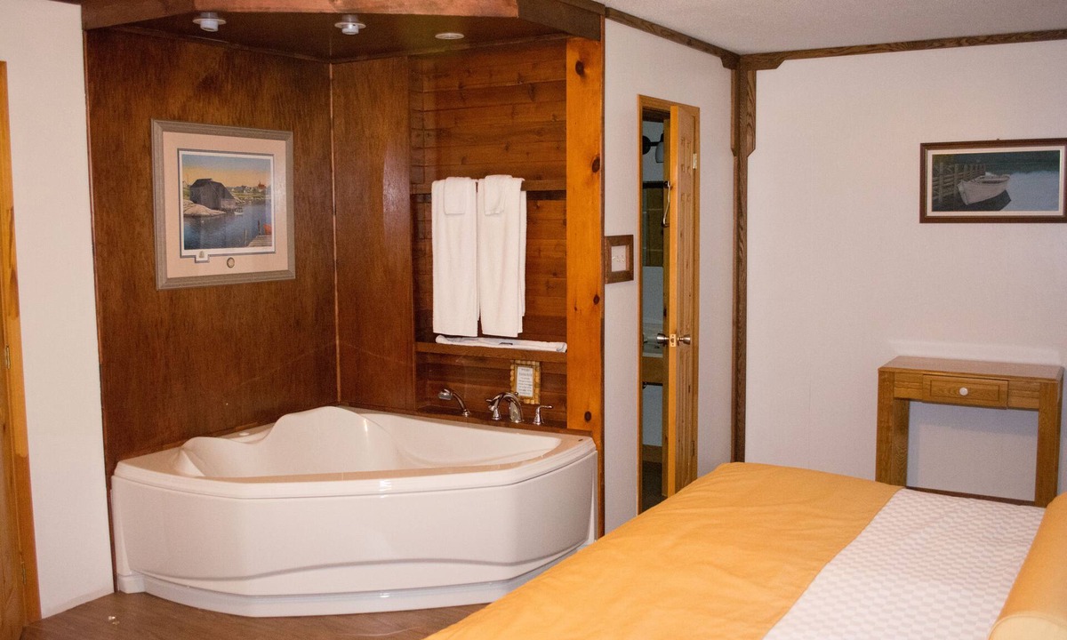 Roddickton Hotel | Mayflower Inn and Adventures