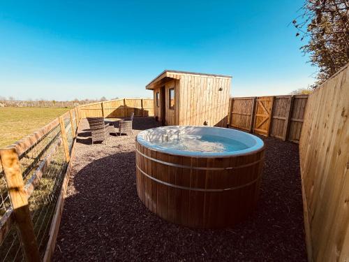 Whaddon Hotel | Maylands Farm Glamping Pod