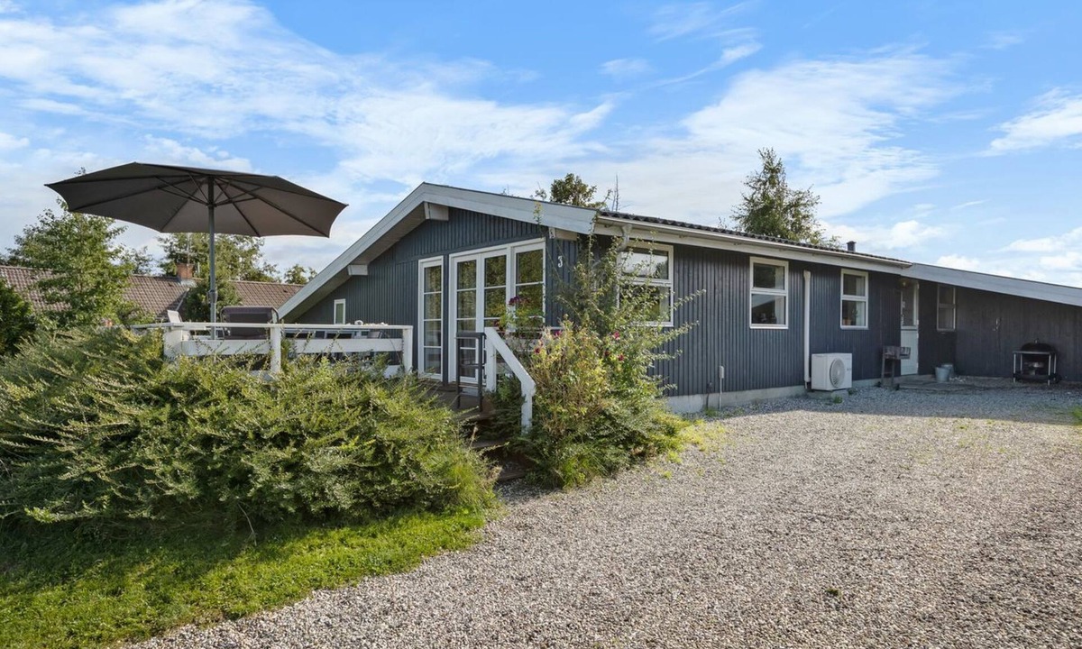 Skastrup Strand House | "Maylin" - 350m from the sea by Interhome