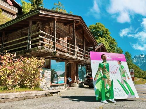 Les Marecottes House | Mazot Agora Suite - Pop-Up Gallery Experience Suite