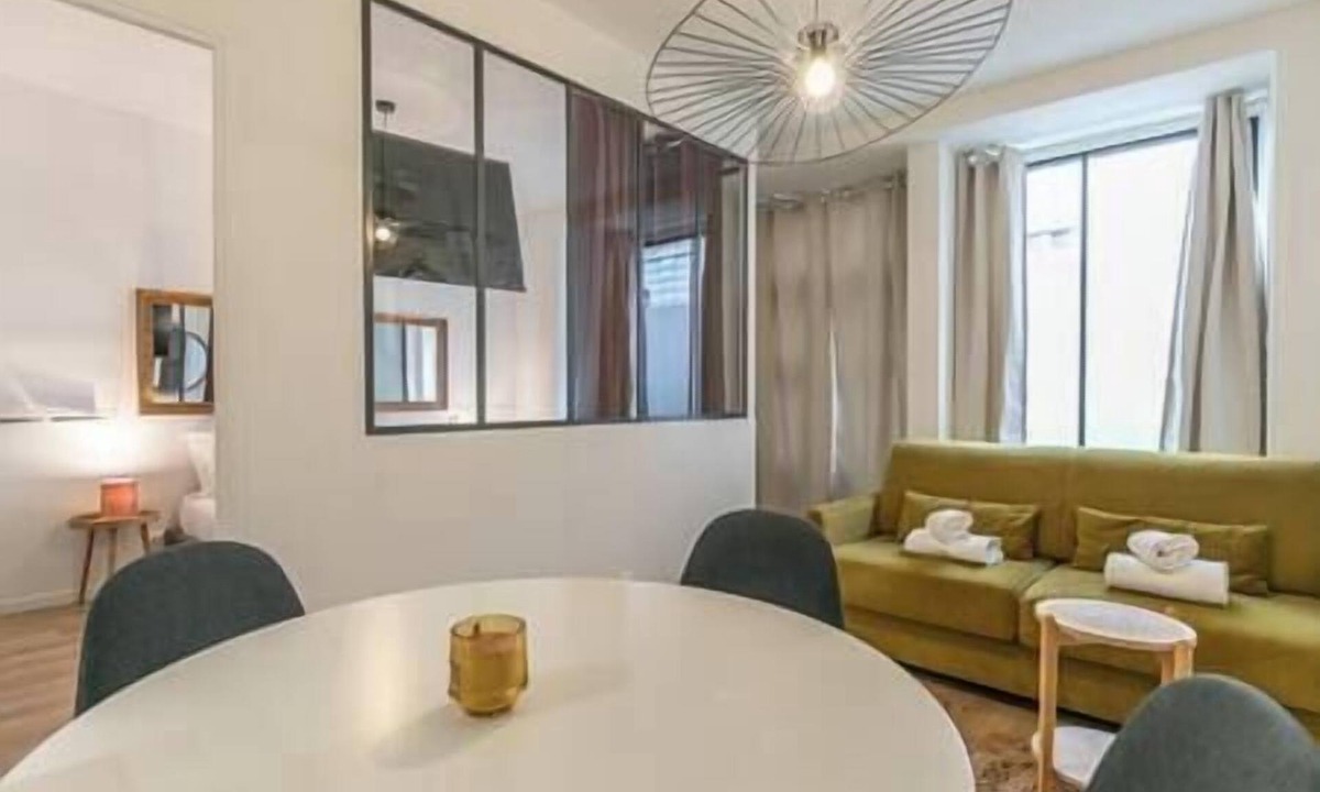 Quartier de la Folie-Mericourt Apartment | MBA - Splendide Appart Proche République 1