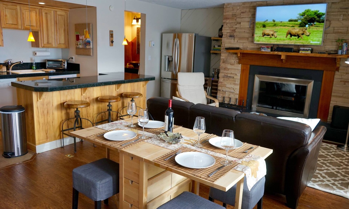 Bend Condo | Mbvskihouse (.com) At Seventh Mountain Resort + includes IKON pass holder offer