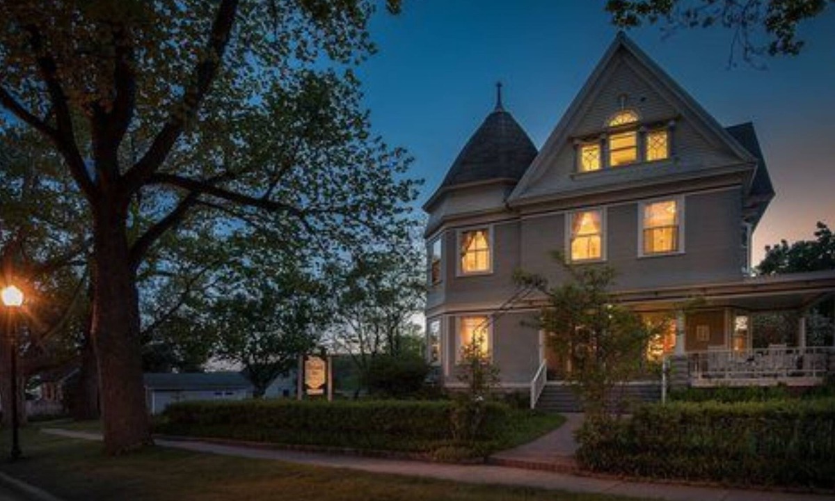Green Lake Bed & Breakfast | McConnell Inn