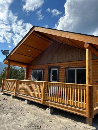 Gardiner House | McDonald Cabin #5 next to YNP