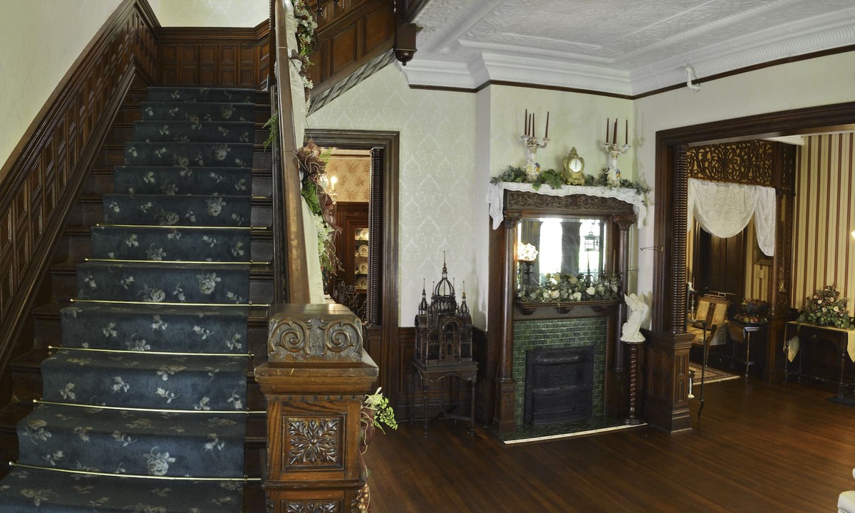 Quincy Bed & Breakfast | McFarlin House B&B
