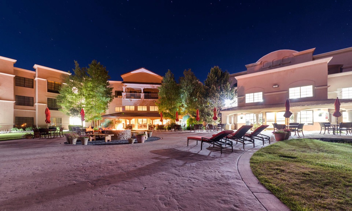 Ruidoso Hotel | MCM Elegante Lodge & Suites Ruidoso