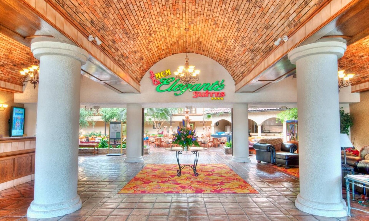 Abilene Hotel | MCM Elegante Suites Abilene