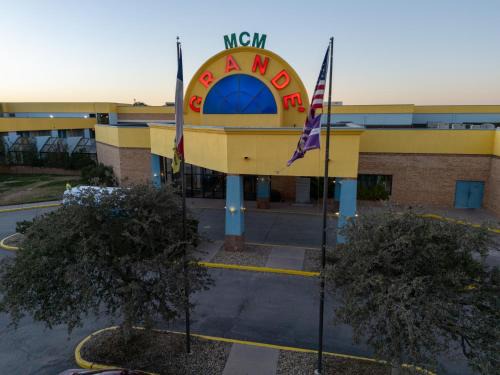 Odessa Hotel | MCM Grande FunDome Odessa