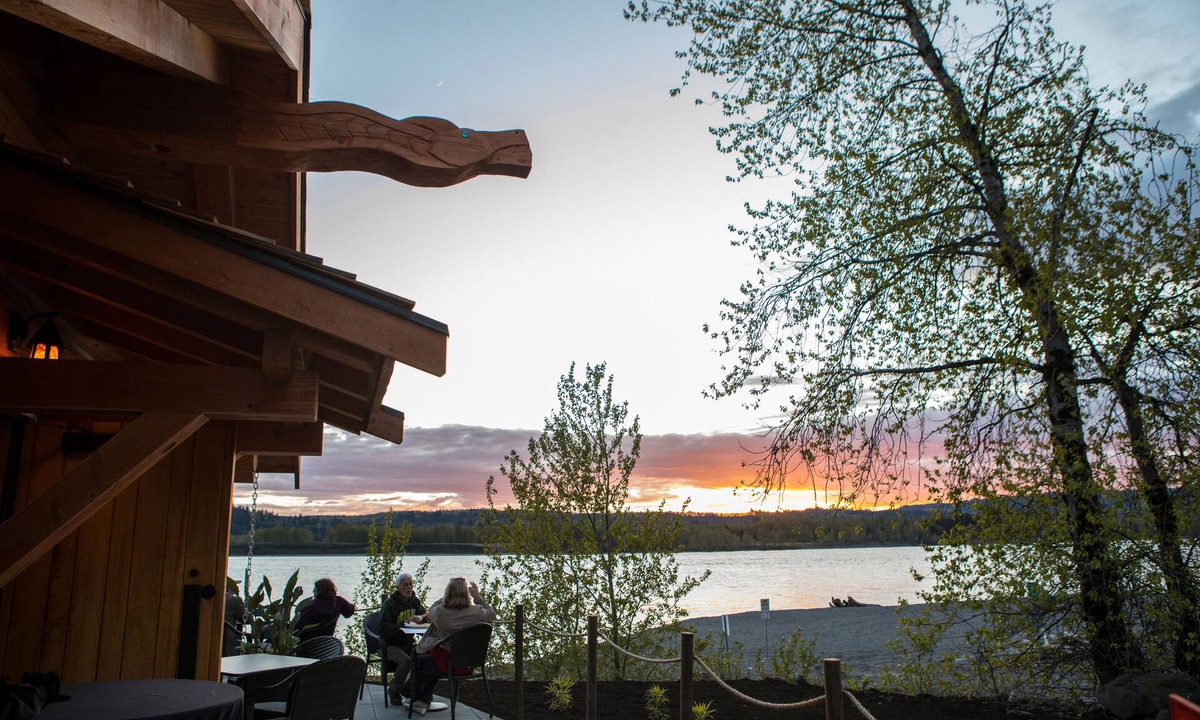 Carrolls Cabin | McMenamins Kalama Harbor Lodge