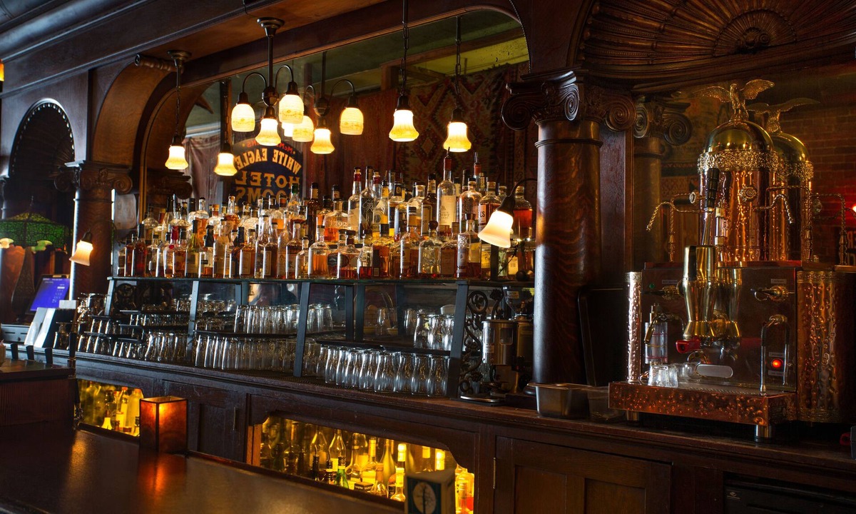 Eliot Hotel | McMenamins White Eagle