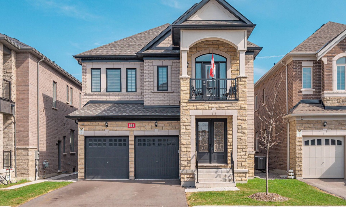 Brampton House | McVean & Countryside | 5BR Spacious | BBQ, Patio