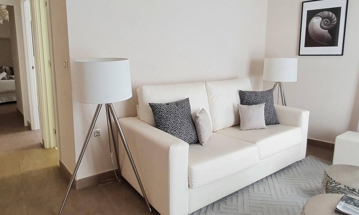 El Pilar Apartment | MD Balmes Street 2 City Center
