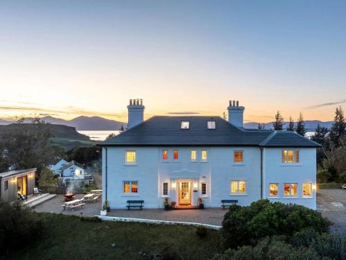 Oban House | Meadow Geal