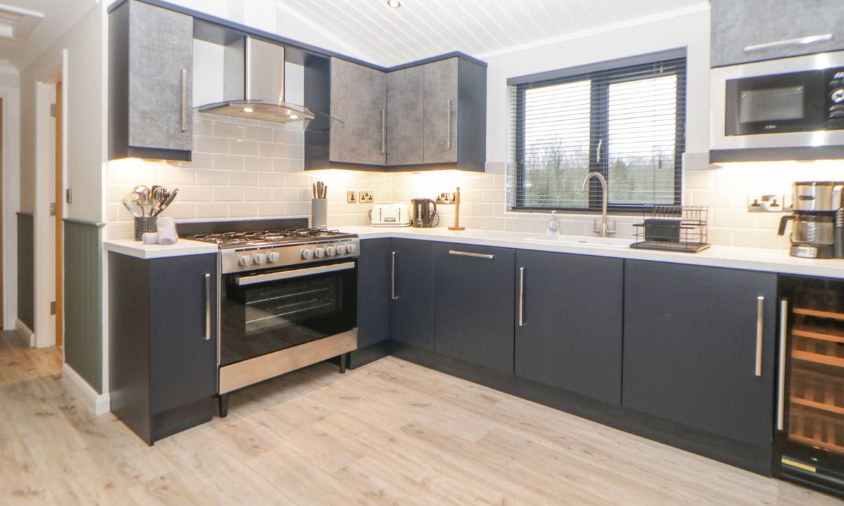 Lifton Cottage | Meadow Lodge