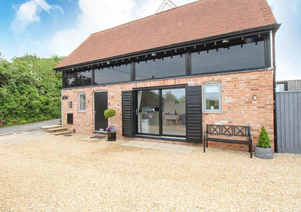 Bere Regis House | Meadow View Barn