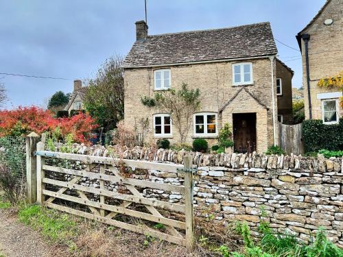 Chedworth House | Meadow View Cottage