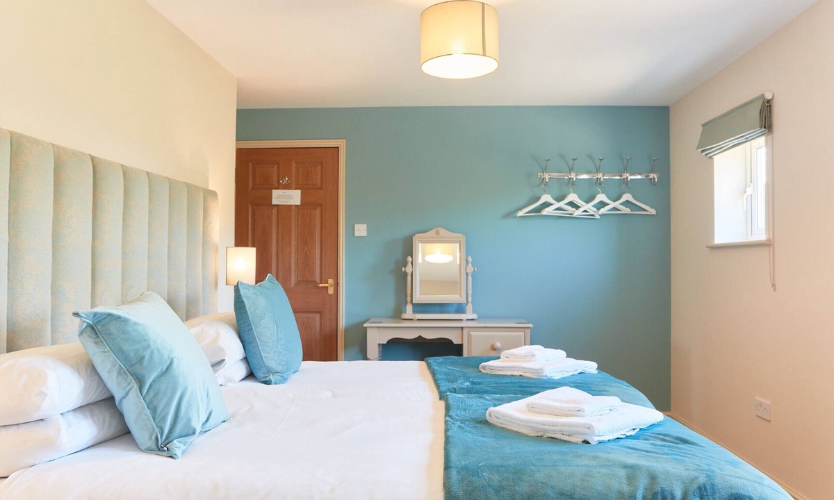 Dalbury Lees Cottage | Meadow View