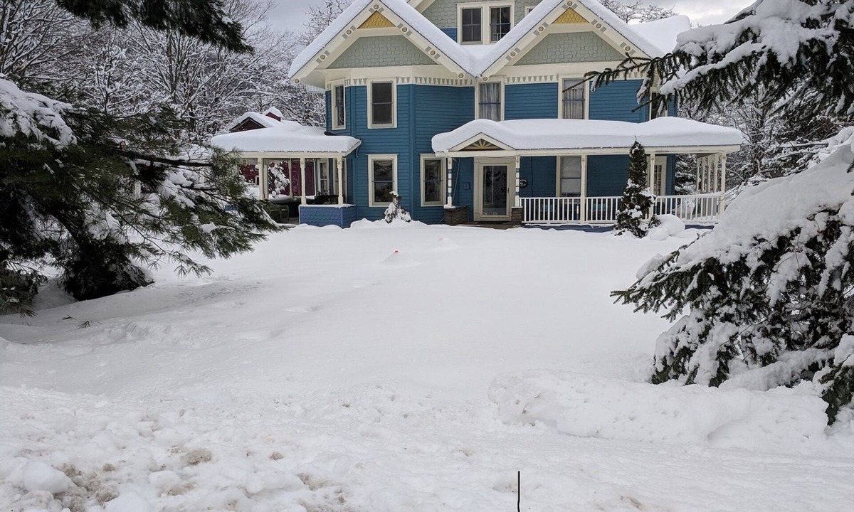 Arkville Bed & Breakfast | Meadowood Inn