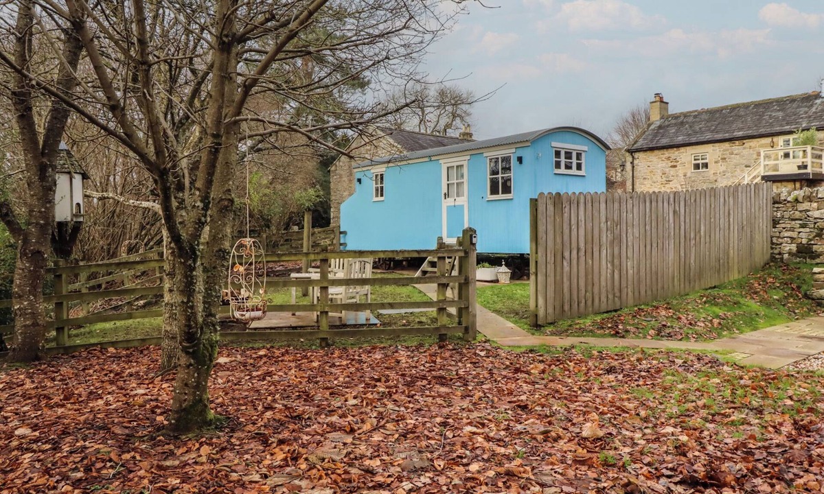 Falstone Cottage | MEADOWS, romantic, with open fire in Bellingham