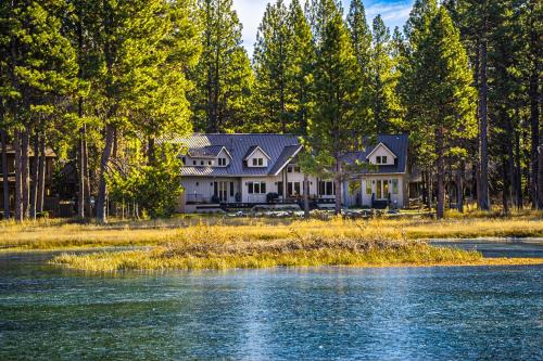 Black Butte Ranch House | Meadowview Haven