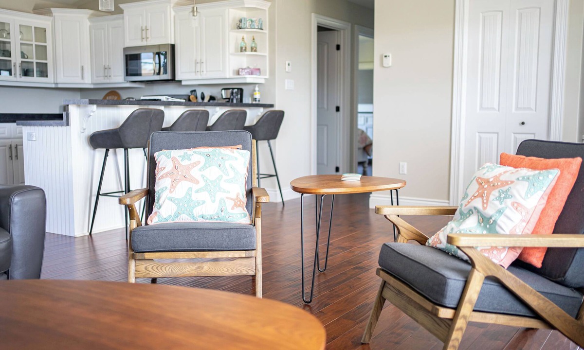 Stanley Bridge House | Meadowview Suite @ The Gables of PEI - Bright and Comfortable Suites with Resort Style Amenities