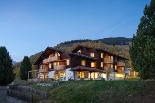 Curaglia Hotel | medelina