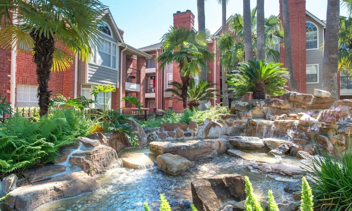 Astrodome Apartment | Medical Center 2BR With Resort Amenities