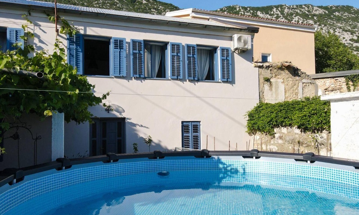 Drivenik House | Mediterranean house with private garden and pool