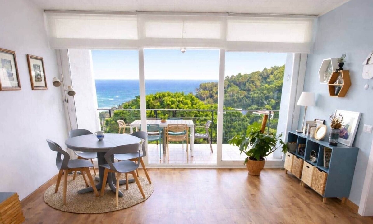 Canyelles Apartment | 🏖️ Mediterranean penthouse + terrace + sea views