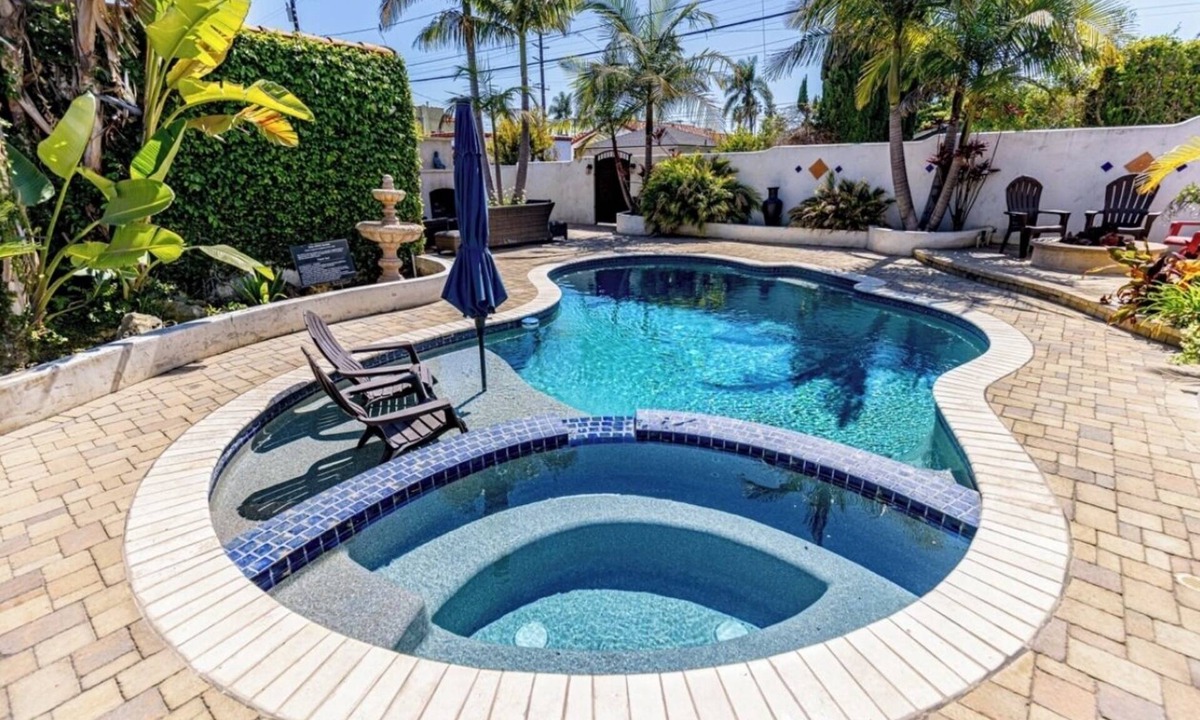 Cal Heights House | Mediterranean Resort Style Living