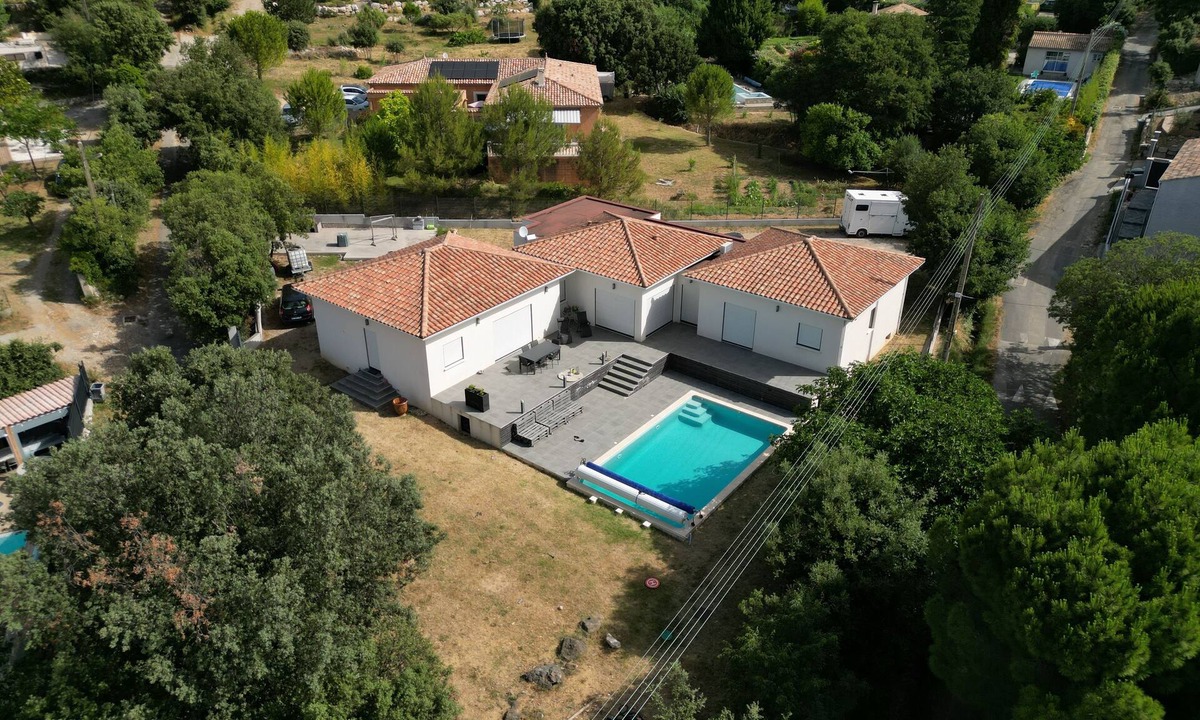 Aumelas Villa | Mediterranean stopover