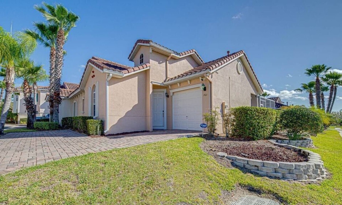 Tuscan Hills Villa | Mediterranean Style 3 Bed Villa With Pool