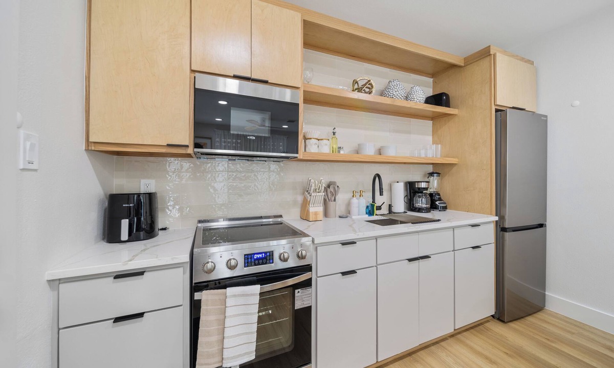 Greater East End Apartment | Mediterranean Villa Vibes 6 - 2 km from FIFA Fest