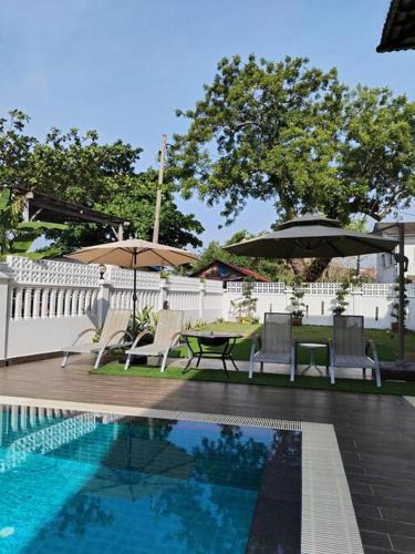 Tanjung Kling House | Melaka Private Pool Villa