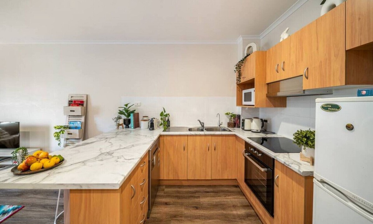 North Adelaide Apartment | Melbourne St Explorer