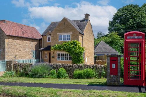 Charingworth House | Mellowstones